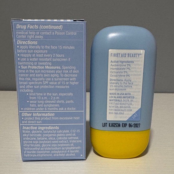 First Aid Beauty Hydrating Sunscreen Milk - Picture 5 of 5